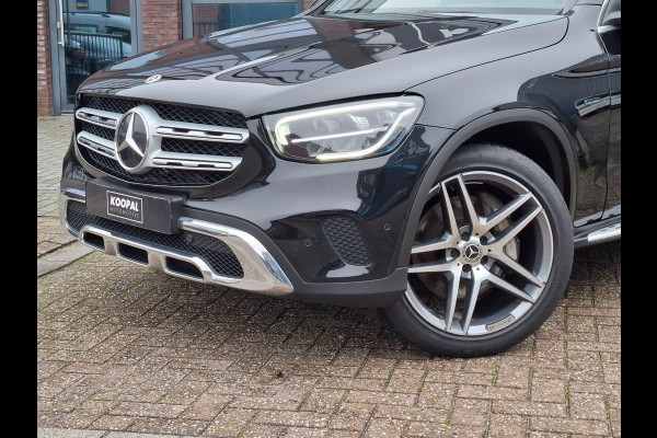 Mercedes-Benz GLC 300e 4MATIC Premium | Panoramdak | Trekhaak | Dealer Onderhouden