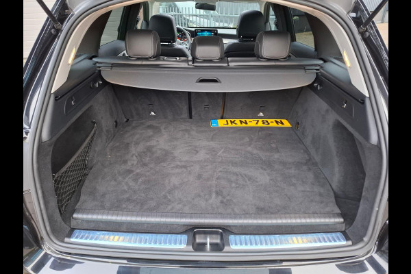Mercedes-Benz GLC 300e 4MATIC Premium | Panoramdak | Trekhaak | Dealer Onderhouden