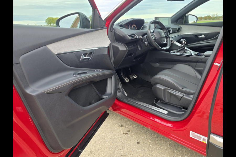 Peugeot 3008 1.2 PureTech Allure - 130 Pk - Euro 6 - Navi - ParkeerCamera