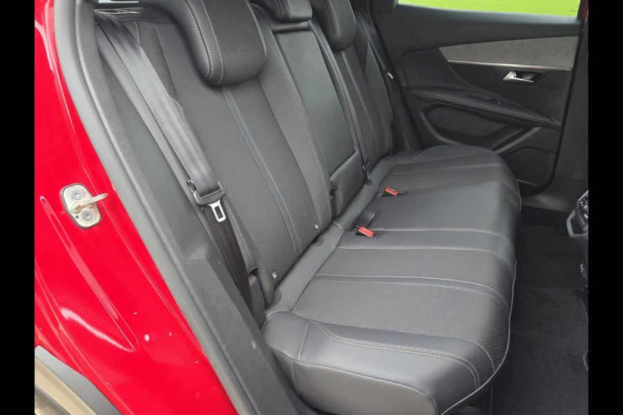 Peugeot 3008 1.2 PureTech Allure - 130 Pk - Euro 6 - Navi - ParkeerCamera
