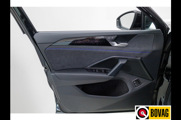 Volkswagen Tayron 1.5 eHybrid R-Line Edition 272 PK automaat | Elec. trekhaak | Panodak | Elec. achterklep | 360 graden Camera, Adaptieve Cruise, Travelassistant, IQ light, Fabrieksgarantie