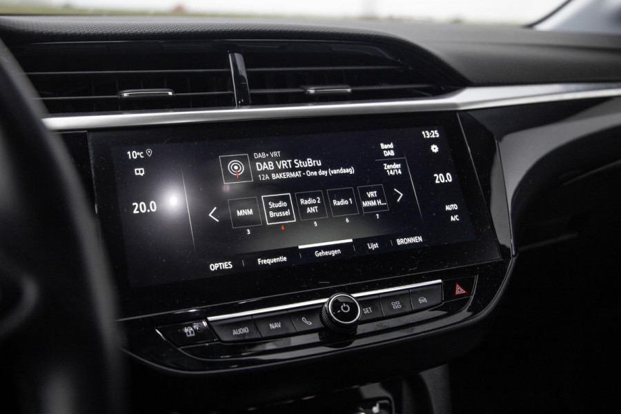 Opel Corsa 1.2 Turbo AUTOMAAT / CARPLAY / CAMERA / DEALER AUTO