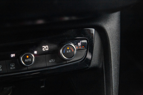 Opel Corsa 1.2 Turbo AUTOMAAT / CARPLAY / CAMERA / DEALER AUTO