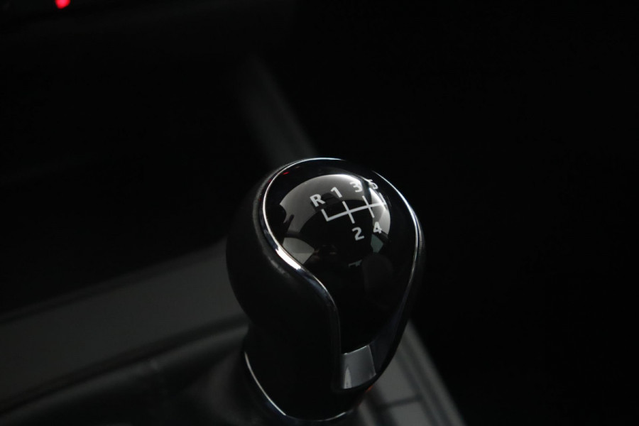 Seat Ibiza 1.0 TSI Style Business Intense|Camera|PDC|Navigatie