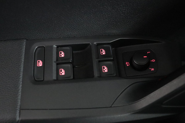 Seat Ibiza 1.0 TSI Style Business Intense|Camera|PDC|Navigatie