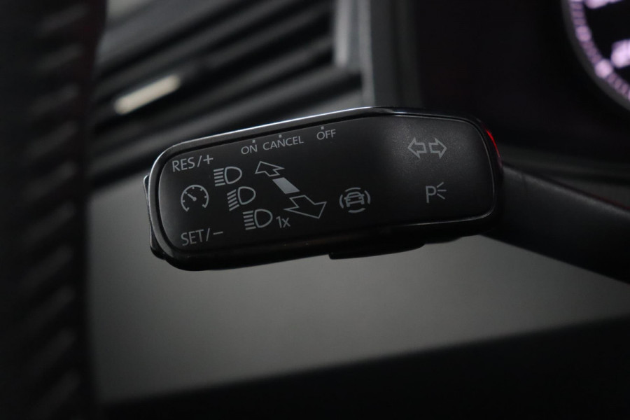 Seat Ibiza 1.0 TSI Style Business Intense|Camera|PDC|Navigatie