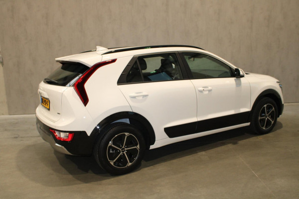 Kia Niro 1.6 GDi Hybrid DynamicLine (Nieuwstaat)