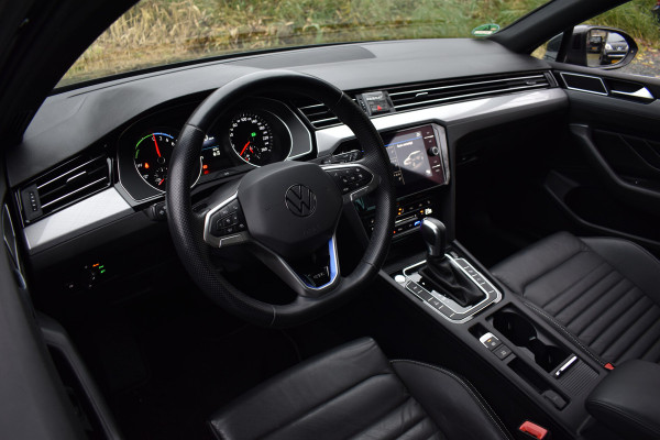 Volkswagen Passat Variant GTE 218PK DSG HYBRID GTE BUSINESS LEDER/CAMERA/IQ-LIGHT