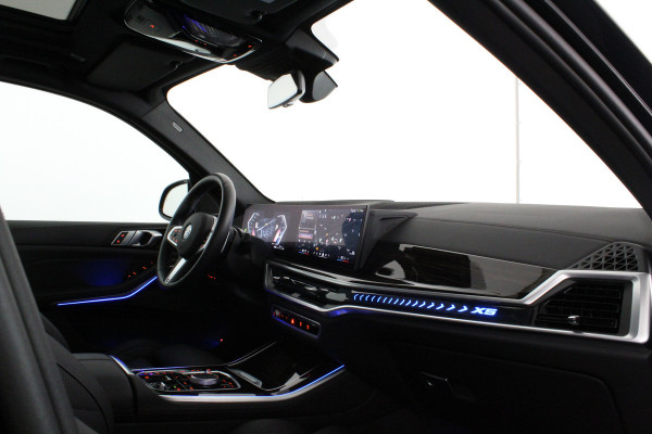 BMW X5 xDrive50e 490pk > Innovatie-pakket/Trekhaak/Travel-pakket/Shadow line