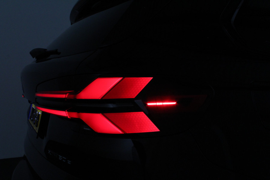 BMW X5 xDrive50e 490pk > Innovatie-pakket/Trekhaak/Travel-pakket/Shadow line