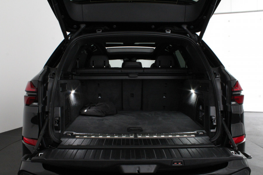 BMW X5 xDrive50e 490pk > Innovatie-pakket/Trekhaak/Travel-pakket/Shadow line