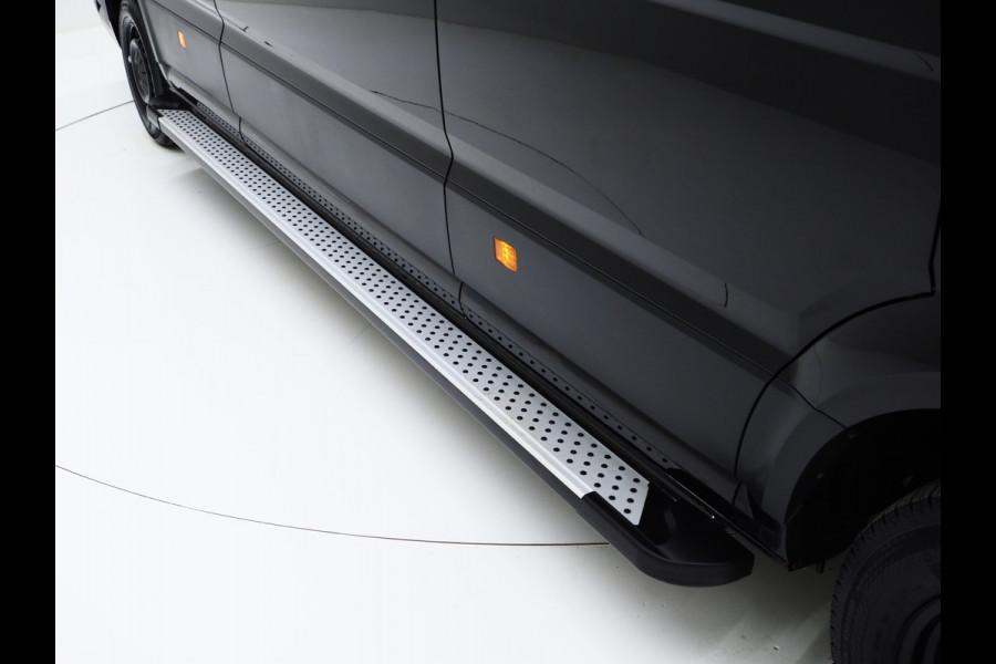 Volkswagen Crafter 35 2.0 TDI L4H3 | Beklede Laadruimte | LED | Sidesteps | Carplay | Camera | Trekhaak
