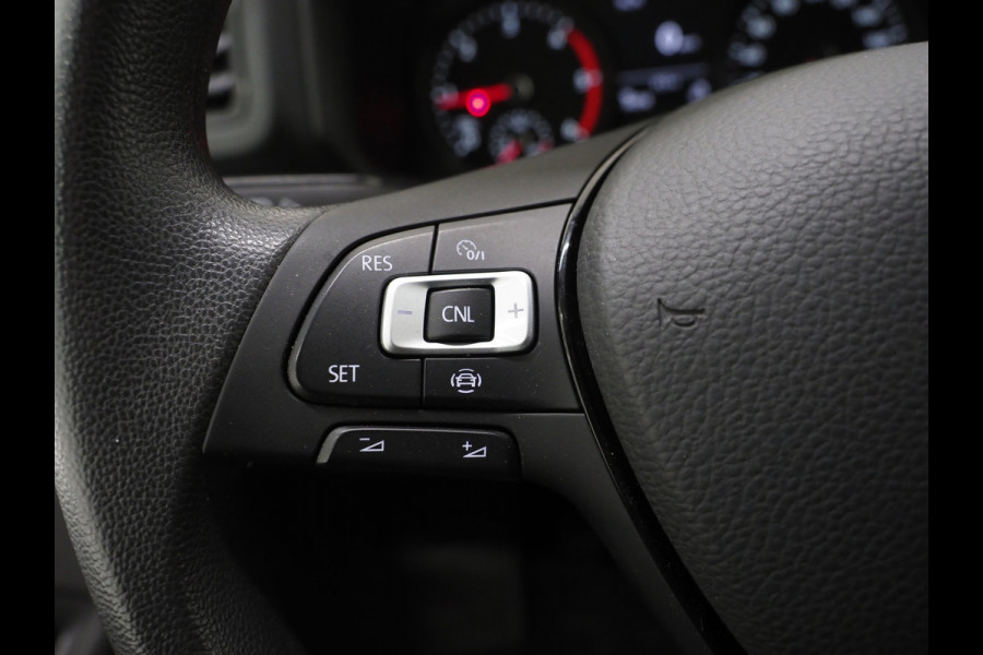 Volkswagen Crafter 35 2.0 TDI L4H3 | Beklede Laadruimte | LED | Sidesteps | Carplay | Camera | Trekhaak