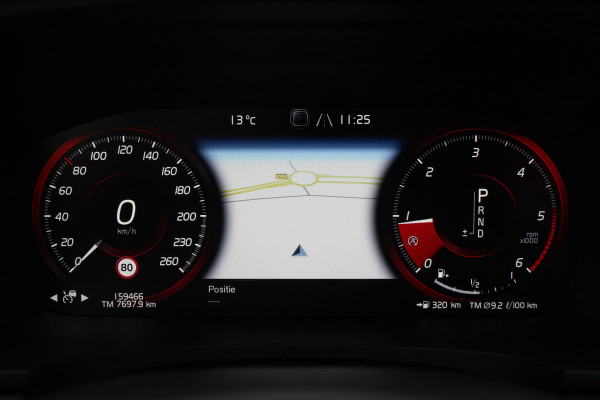 Volvo V90 Cross Country 2.0 D5 Pro / Trekhaak / Panoramadak / Camera / Head-up / Bowers en Wilkens / Luchtvering / 20'' / Keyless / Standverwarming / Stuurverwarming  / Dodehoek / Stoelverwarming / ACC