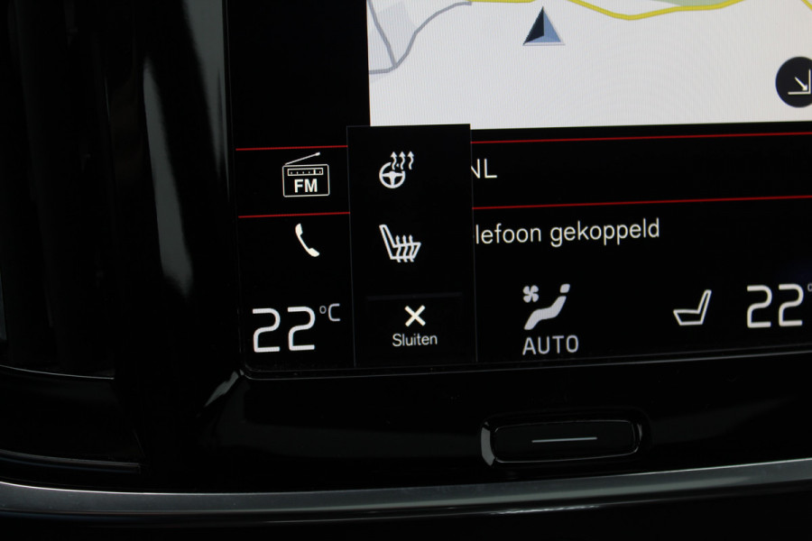 Volvo V90 Cross Country 2.0 D5 Pro / Trekhaak / Panoramadak / Camera / Head-up / Bowers en Wilkens / Luchtvering / 20'' / Keyless / Standverwarming / Stuurverwarming  / Dodehoek / Stoelverwarming / ACC