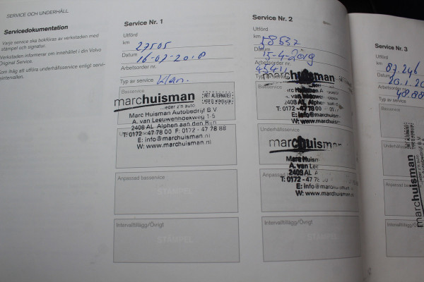 Volvo V90 Cross Country 2.0 D5 Pro / Trekhaak / Panoramadak / Camera / Head-up / Bowers en Wilkens / Luchtvering / 20'' / Keyless / Standverwarming / Stuurverwarming  / Dodehoek / Stoelverwarming / ACC