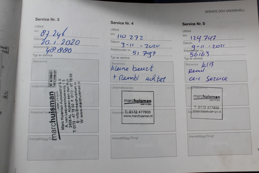 Volvo V90 Cross Country 2.0 D5 Pro / Trekhaak / Panoramadak / Camera / Head-up / Bowers en Wilkens / Luchtvering / 20'' / Keyless / Standverwarming / Stuurverwarming  / Dodehoek / Stoelverwarming / ACC