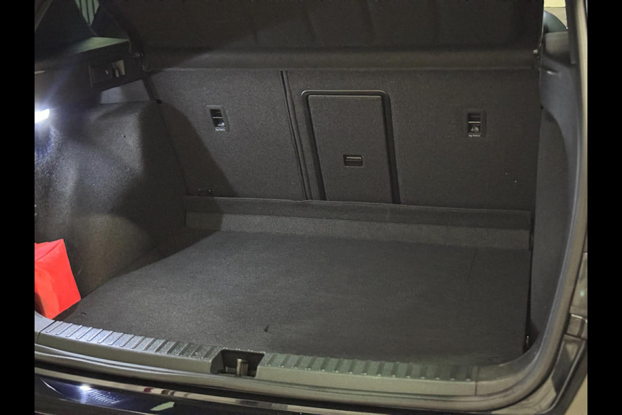 Seat Ateca 2.0 TSI FR 4DRIVE FR BLACK | PANO | KEYLESS | LEDER | LED