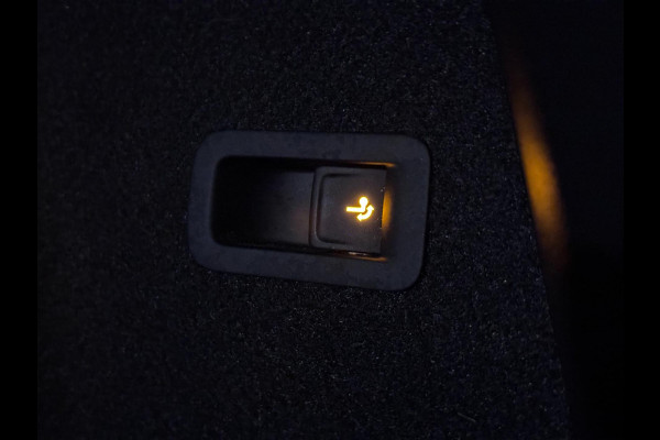 Seat Ateca 2.0 TSI FR 4DRIVE FR BLACK | PANO | KEYLESS | LEDER | LED