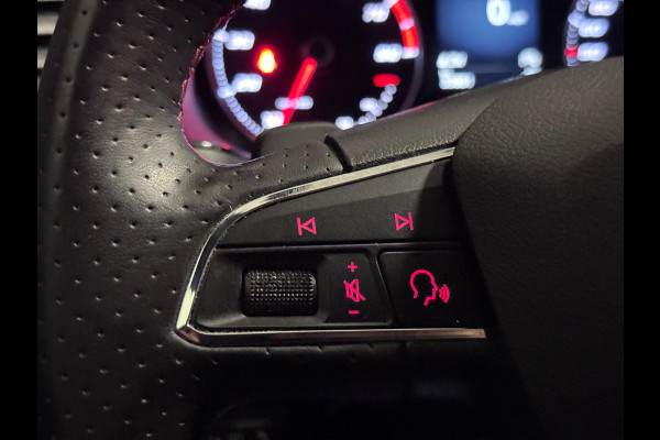 Seat Ateca 2.0 TSI FR 4DRIVE FR BLACK | PANO | KEYLESS | LEDER | LED