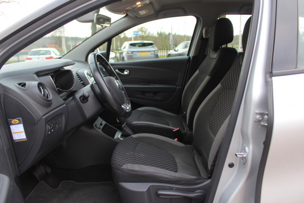 Renault Captur 1.2 TCe Intens 63.468 km! / Camera / Navigatie / Keyless / 17'' / Armsteun / DAB / Cruise Control