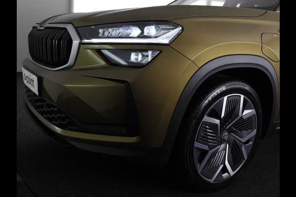 Škoda Kodiaq 1.5 TSI PHEV Business Edition 204 pk Automaat (DSG) | Verlengde garantie | Navigatie | Trekhaak (wegklapbaar) | Parkeersensoren | Achteruitrijcamera | Lederen bekleding | Stoelverwarming v/a |