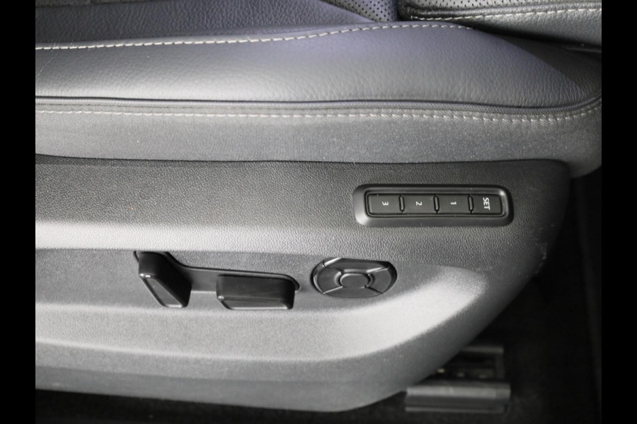 Škoda Kodiaq 1.5 TSI PHEV Business Edition 204 pk Automaat (DSG) | Verlengde garantie | Navigatie | Trekhaak (wegklapbaar) | Parkeersensoren | Achteruitrijcamera | Lederen bekleding | Stoelverwarming v/a |