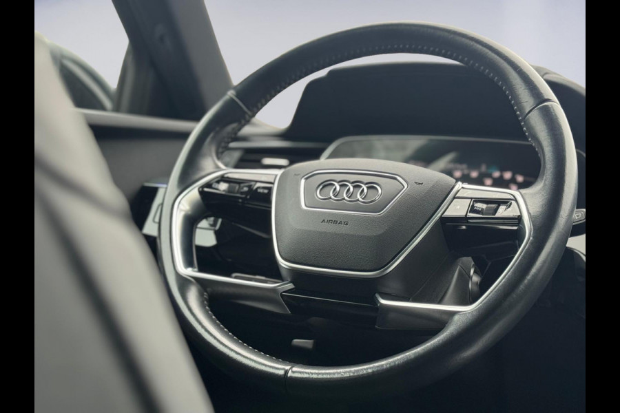 Audi e-tron Quattro Business edition Plus, 1 e eigenaar, panodak, leder, camera, afn. trekhaak, stoelverwarming, NL auto nap