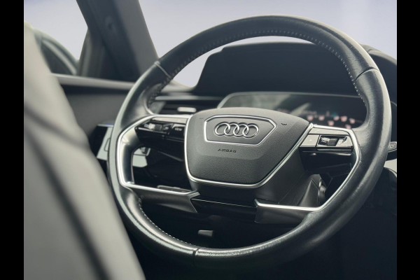 Audi e-tron Quattro Business edition Plus, 1 e eigenaar, panodak, leder, camera, afn. trekhaak, stoelverwarming, NL auto nap