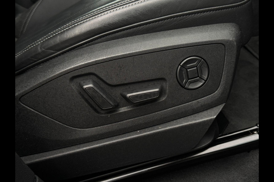 Audi e-tron Quattro Business edition Plus, 1 e eigenaar, panodak, leder, camera, afn. trekhaak, stoelverwarming, NL auto nap