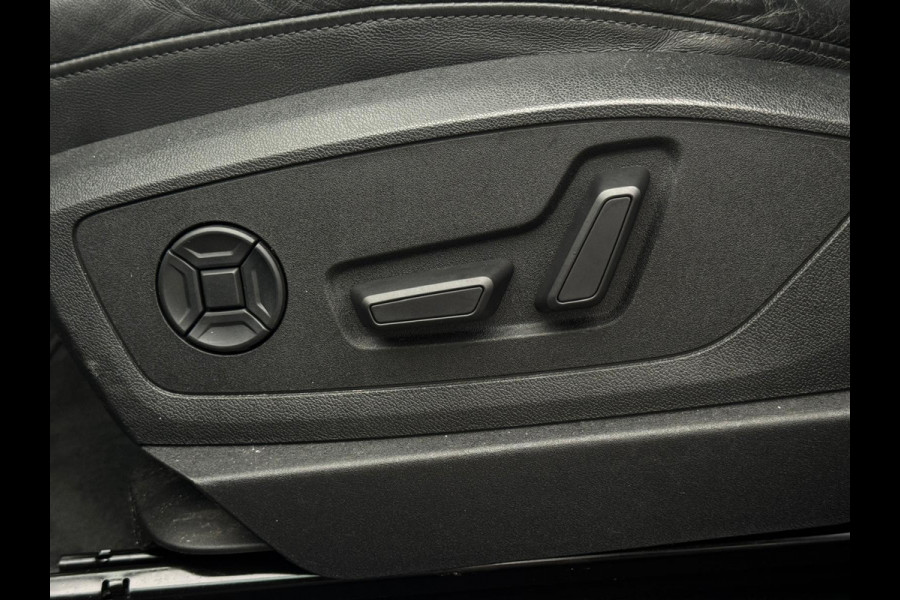 Audi e-tron Quattro Business edition Plus, 1 e eigenaar, panodak, leder, camera, afn. trekhaak, stoelverwarming, NL auto nap