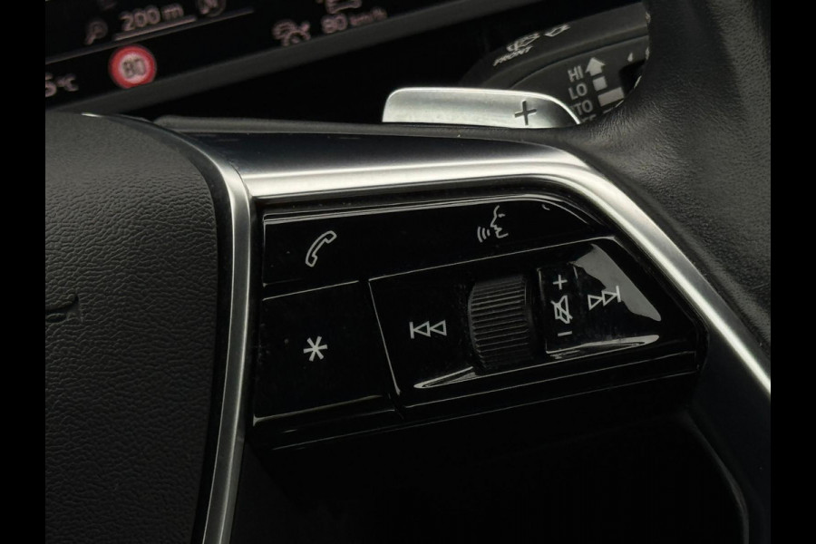 Audi e-tron Quattro Business edition Plus, 1 e eigenaar, panodak, leder, camera, afn. trekhaak, stoelverwarming, NL auto nap