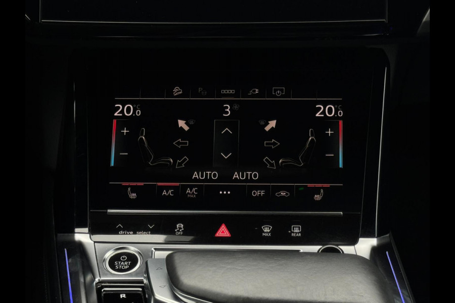 Audi e-tron Quattro Business edition Plus, 1 e eigenaar, panodak, leder, camera, afn. trekhaak, stoelverwarming, NL auto nap