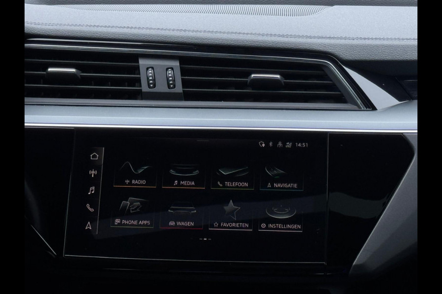 Audi e-tron Quattro Business edition Plus, 1 e eigenaar, panodak, leder, camera, afn. trekhaak, stoelverwarming, NL auto nap