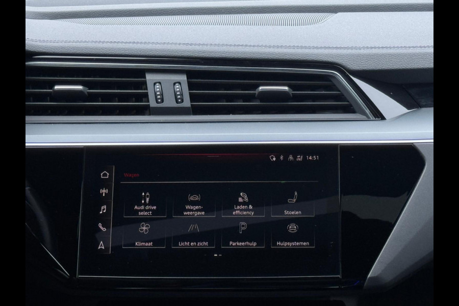 Audi e-tron Quattro Business edition Plus, 1 e eigenaar, panodak, leder, camera, afn. trekhaak, stoelverwarming, NL auto nap