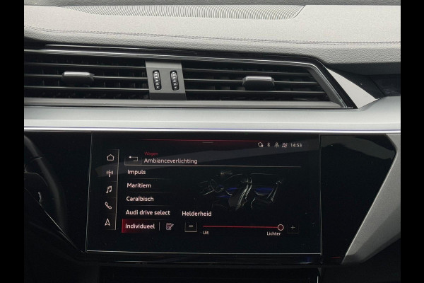 Audi e-tron Quattro Business edition Plus, 1 e eigenaar, panodak, leder, camera, afn. trekhaak, stoelverwarming, NL auto nap