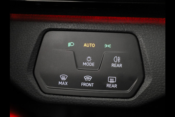 Volkswagen ID.4 Life 77 kWh 204 pk | Navigatie | Parkeersensoren | Adaptieve cruise control | LED koplampen | Stoelverwarming |