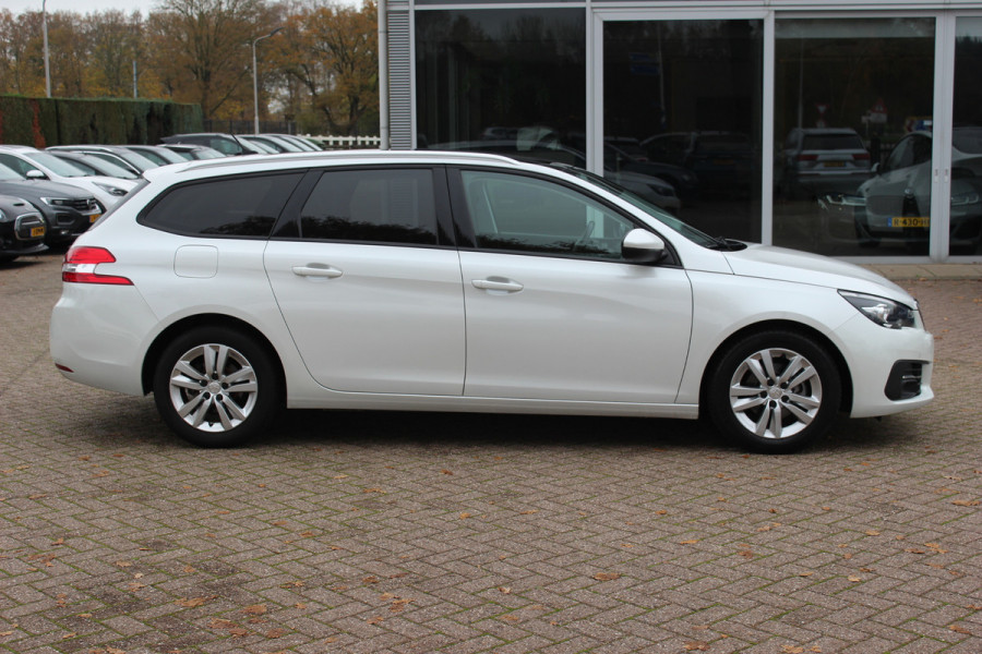 Peugeot 308 SW 1.6 BlueHDI Blue Lease Executive / Panoramadak / Navigatie / Parkeerhulp V+A / 16'' / DAB / Cruise Control