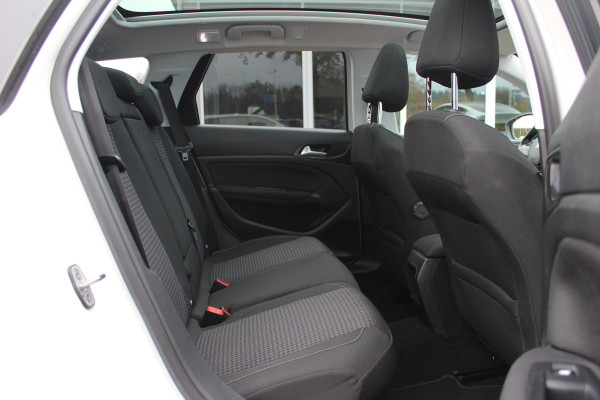 Peugeot 308 SW 1.6 BlueHDI Blue Lease Executive / Panoramadak / Navigatie / Parkeerhulp V+A / 16'' / DAB / Cruise Control