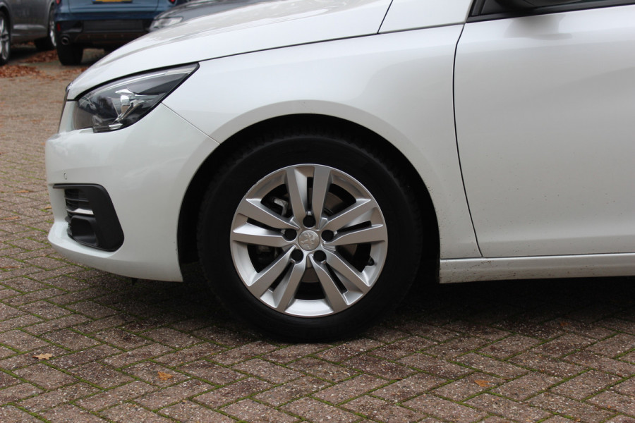 Peugeot 308 SW 1.6 BlueHDI Blue Lease Executive / Panoramadak / Navigatie / Parkeerhulp V+A / 16'' / DAB / Cruise Control