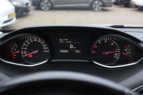 Peugeot 308 SW 1.6 BlueHDI Blue Lease Executive / Panoramadak / Navigatie / Parkeerhulp V+A / 16'' / DAB / Cruise Control