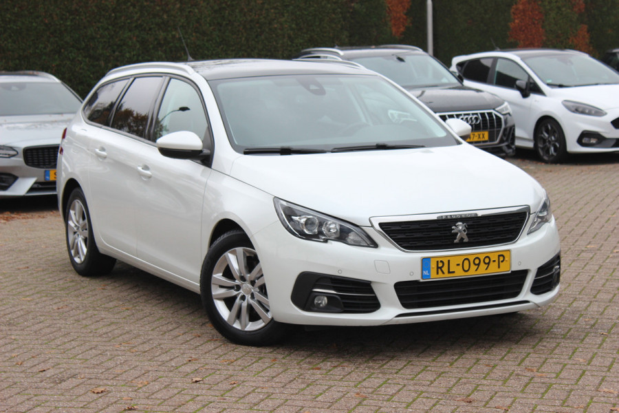 Peugeot 308 SW 1.6 BlueHDI Blue Lease Executive / Panoramadak / Navigatie / Parkeerhulp V+A / 16'' / DAB / Cruise Control