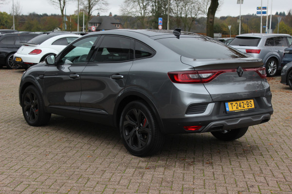 Renault Arkana 1.3 TCe 140 R.S. Line / Camera / Leder / 18'' / Bose / Keyless / Sfeerverlichting / Navigatie / Dodehoek / DAB / ACC / Stoelverwarming