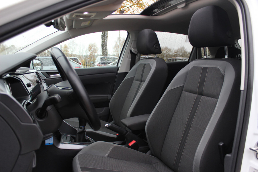 Volkswagen Polo 1.0 TSI Highline / Panoramadak / Virtual Cockpit / CarPlay / 17'' / LED Koplampen / Climate Control / ACC