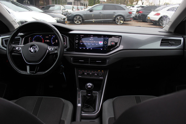Volkswagen Polo 1.0 TSI Highline / Panoramadak / Virtual Cockpit / CarPlay / 17'' / LED Koplampen / Climate Control / ACC