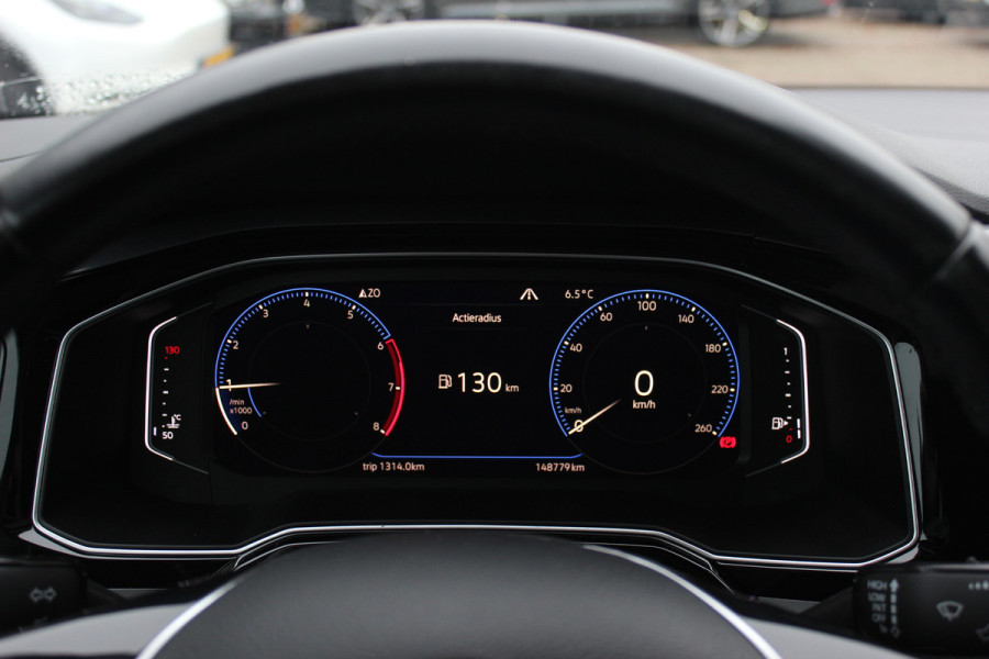 Volkswagen Polo 1.0 TSI Highline / Panoramadak / Virtual Cockpit / CarPlay / 17'' / LED Koplampen / Climate Control / ACC