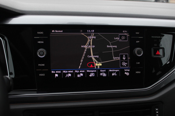 Volkswagen Polo 1.0 TSI Highline / Panoramadak / Virtual Cockpit / CarPlay / 17'' / LED Koplampen / Climate Control / ACC