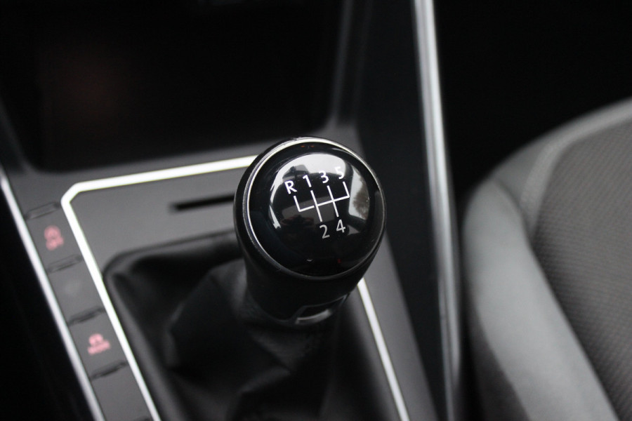 Volkswagen Polo 1.0 TSI Highline / Panoramadak / Virtual Cockpit / CarPlay / 17'' / LED Koplampen / Climate Control / ACC