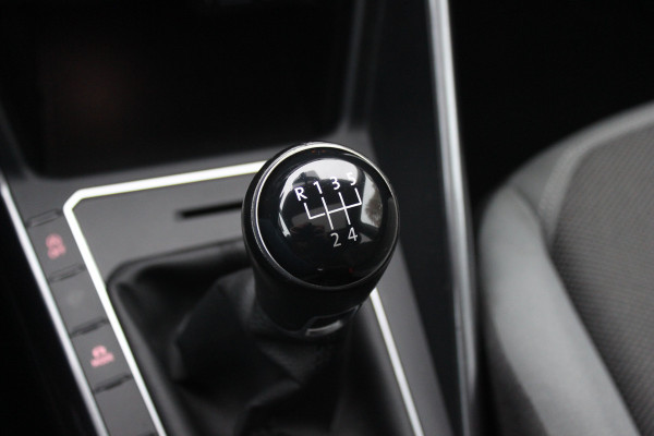 Volkswagen Polo 1.0 TSI Highline / Panoramadak / Virtual Cockpit / CarPlay / 17'' / LED Koplampen / Climate Control / ACC