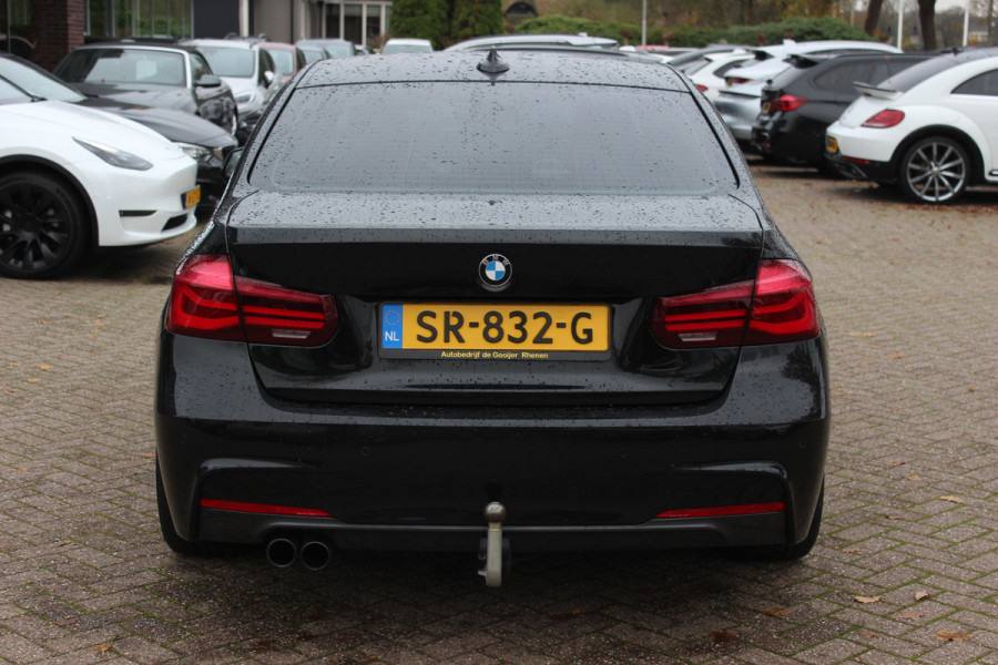BMW 3-serie 320i Edition M Sport / Trekhaak / Leder / Navigatie / 18'' / Stoelverwarming / Cruise Control